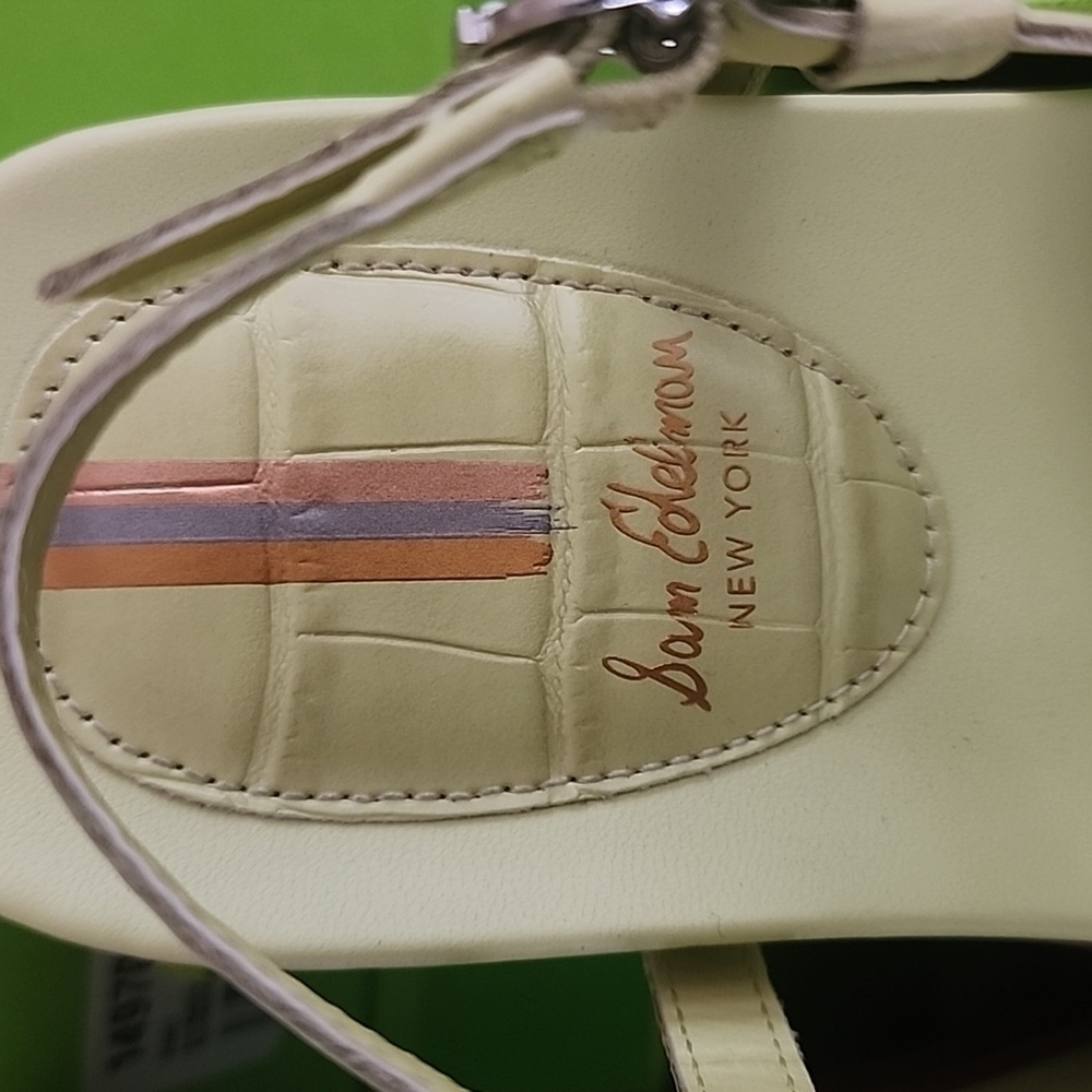 Sam Edelman Lime Green Sandals - Picture 2 of 5